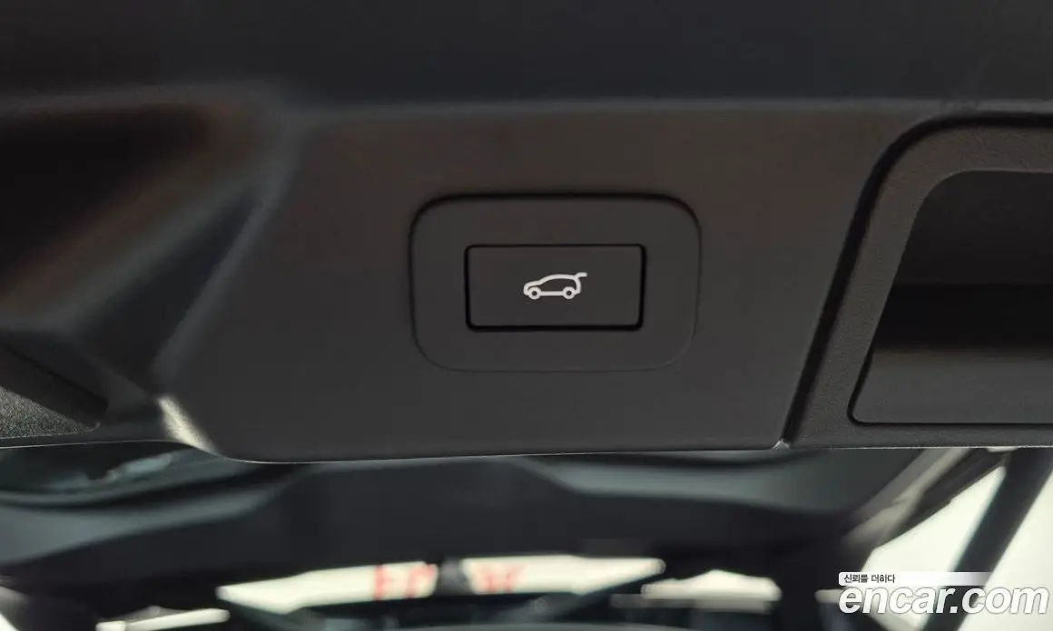 Land Rover Range Rover Velar 2026 2.0 автомат (гидро), фото 23