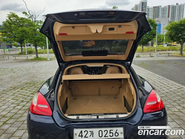 Porsche Panamera 2011 3.6 автомат (гидро), миниатюра 9