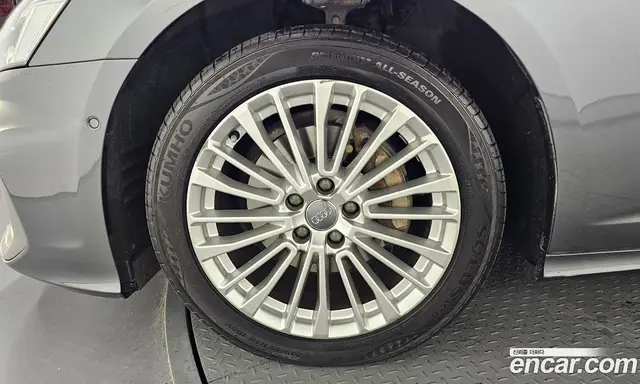Audi A6 2020 2.0 автомат (гидро), миниатюра 5