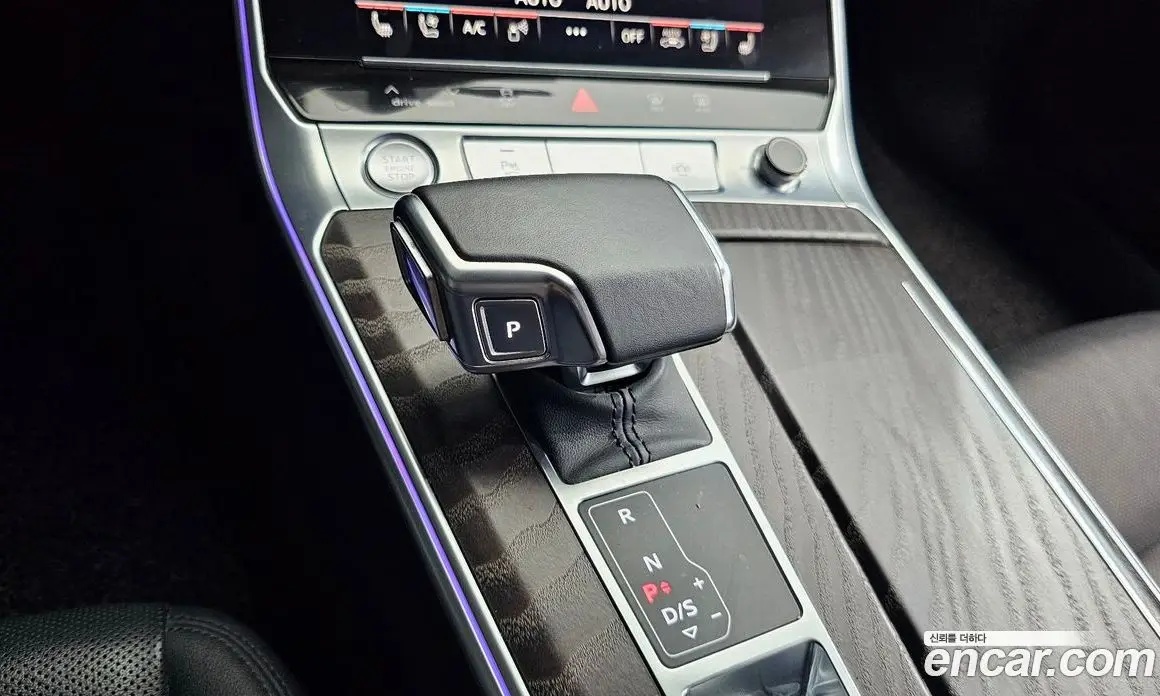 Audi A6 2020 2.0 автомат (гидро), фото 9