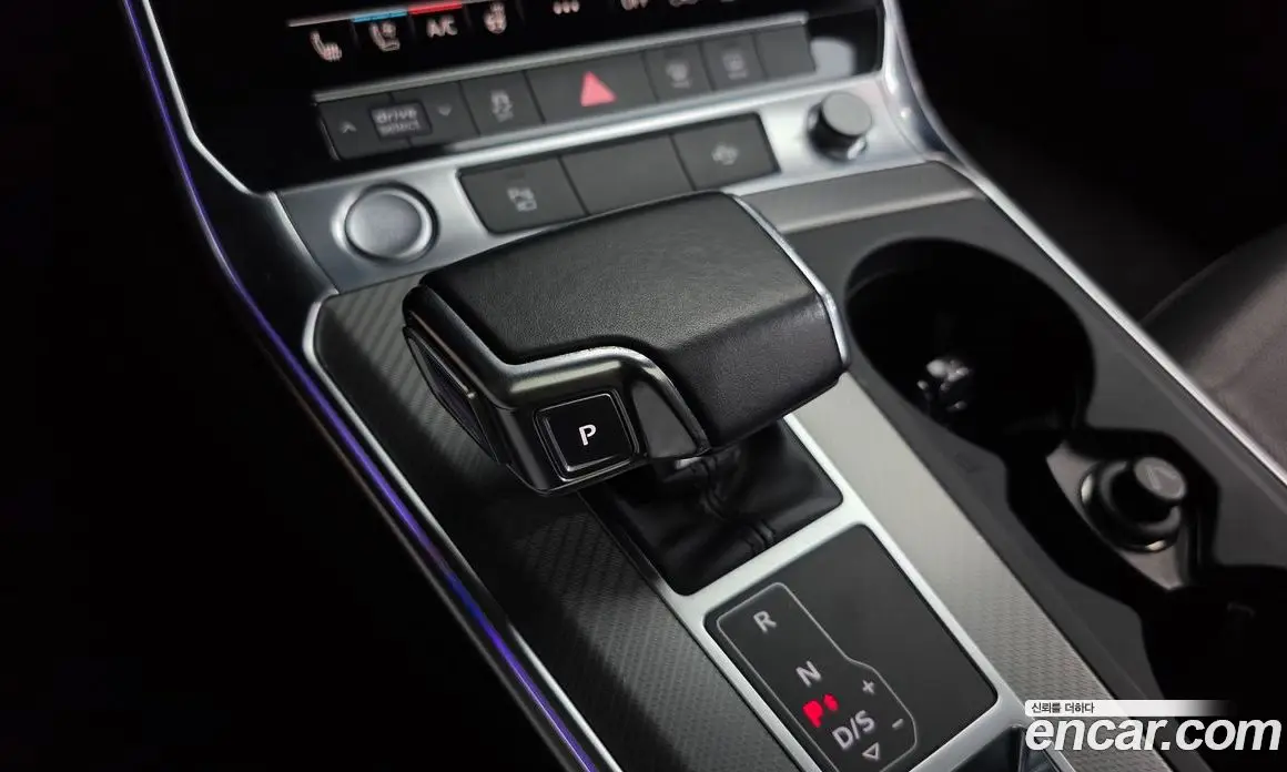 Audi A6 2020 2.0 автомат (гидро), фото 9