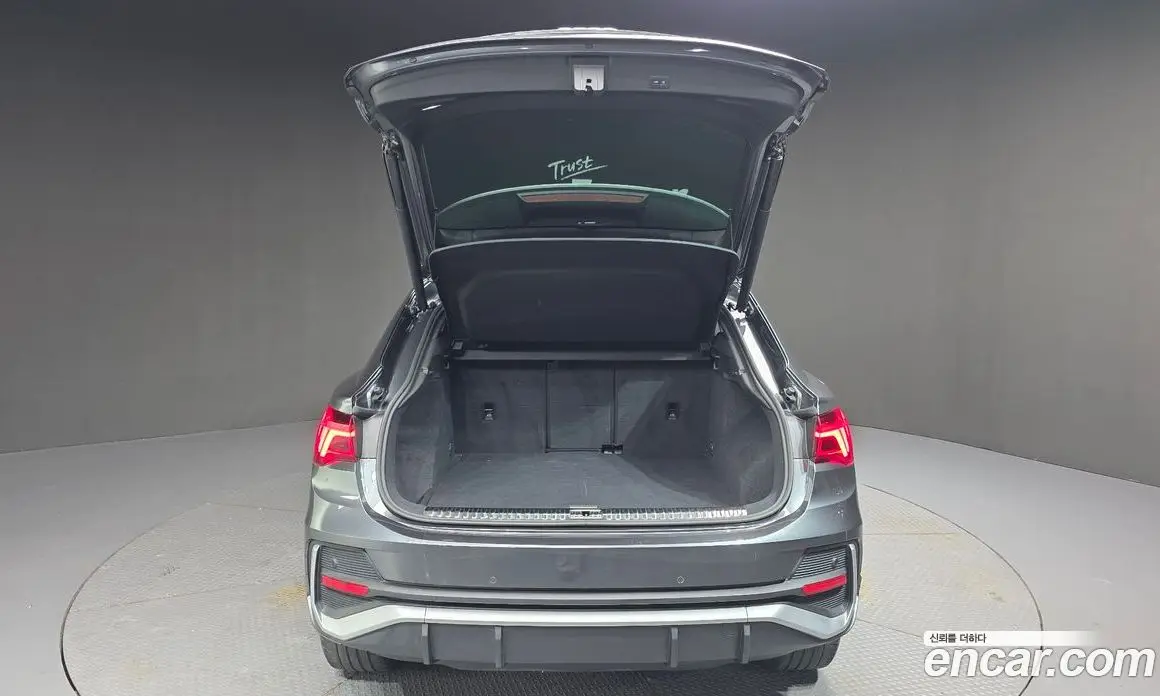 Audi Q3 2023 2.0 автомат (гидро), фото 26