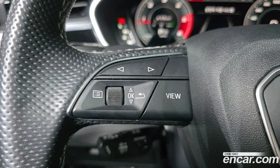 Audi Q3 2023 2.0 автомат (гидро), фото 31
