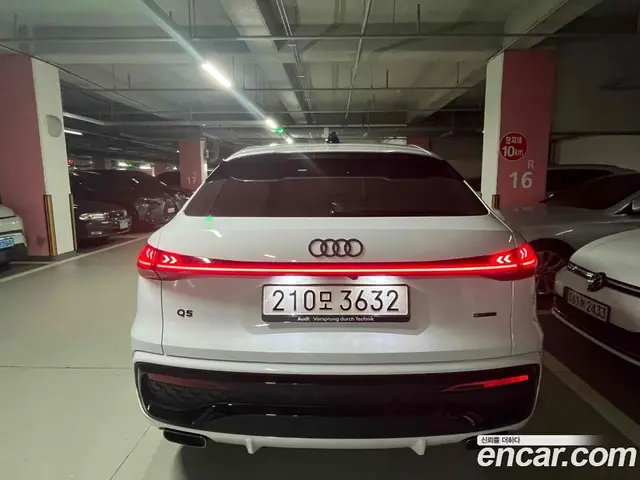 Audi Q5 2025 2.0 автомат (гидро), миниатюра 6