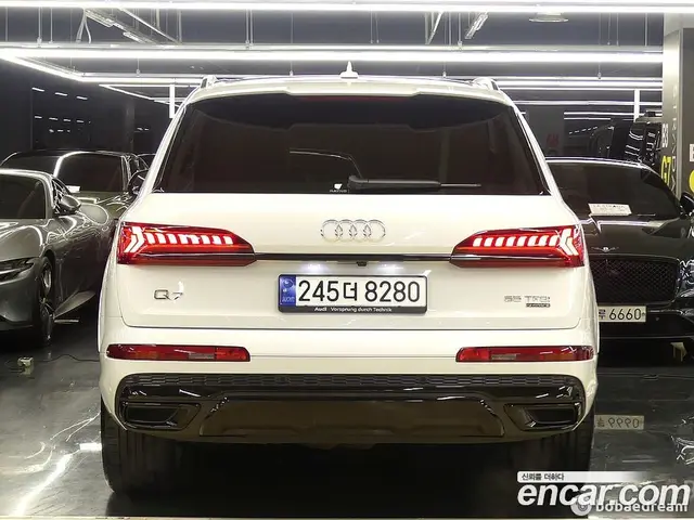 Audi Q7 2023 3.0 автомат (гидро), миниатюра 2