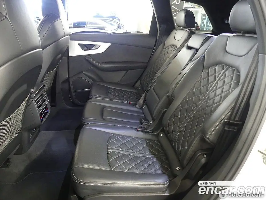 Audi Q7 2023 3.0 автомат (гидро), фото 14