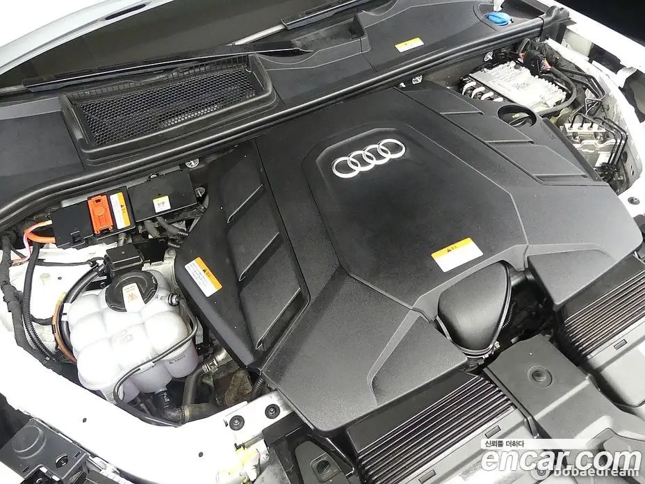 Audi Q7 2023 3.0 автомат (гидро), фото 6