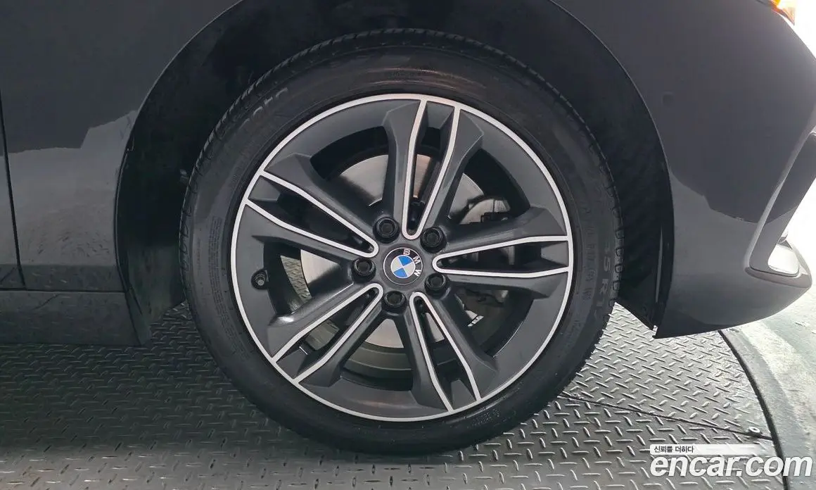 BMW 1 серия 2020 2.0 автомат (гидро), фото 5