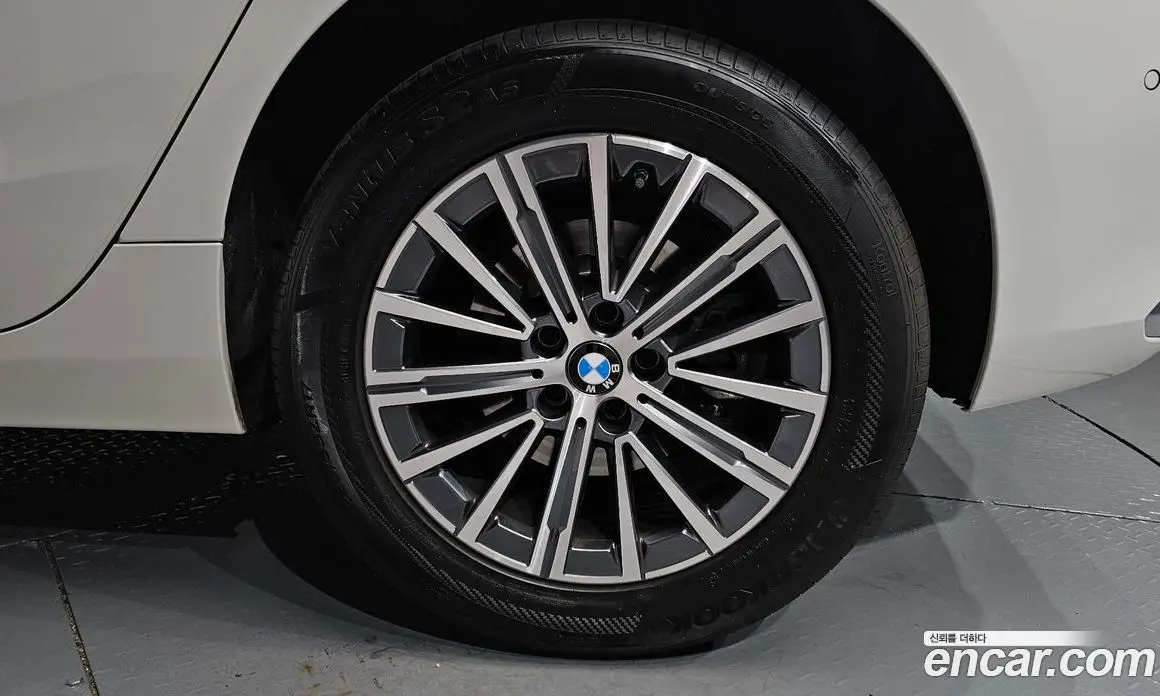 BMW 2 серия 2024 2.0 автомат (гидро), фото 6
