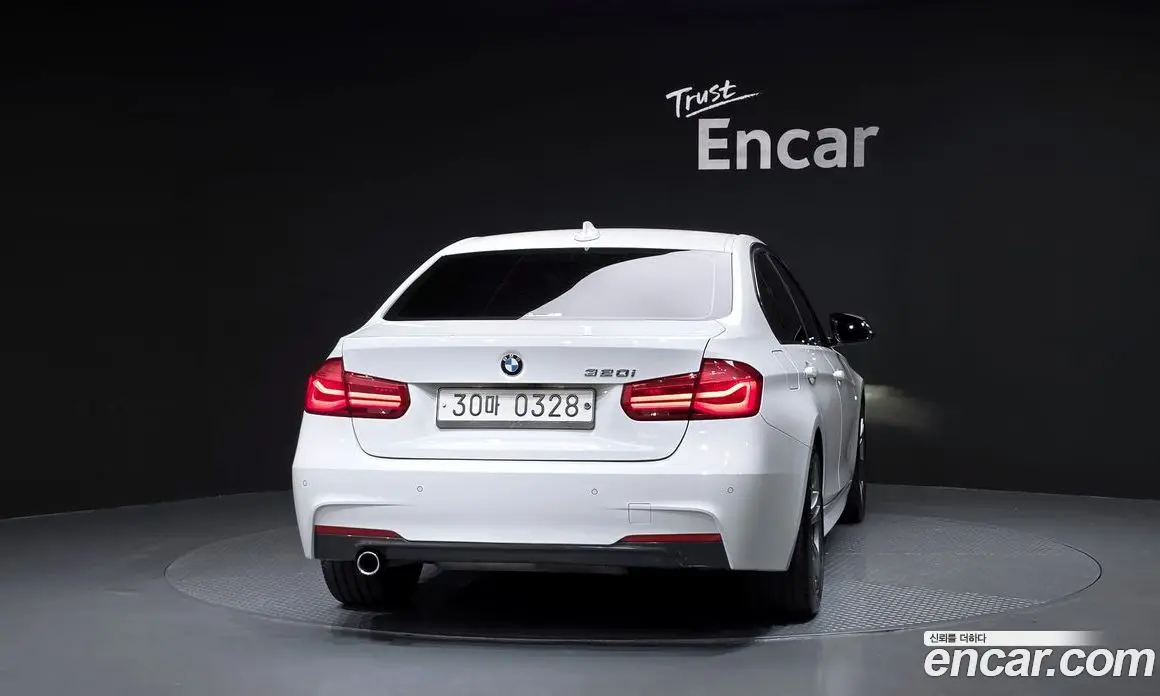 BMW 3 серия 2016 2.0 автомат (гидро), фото 4