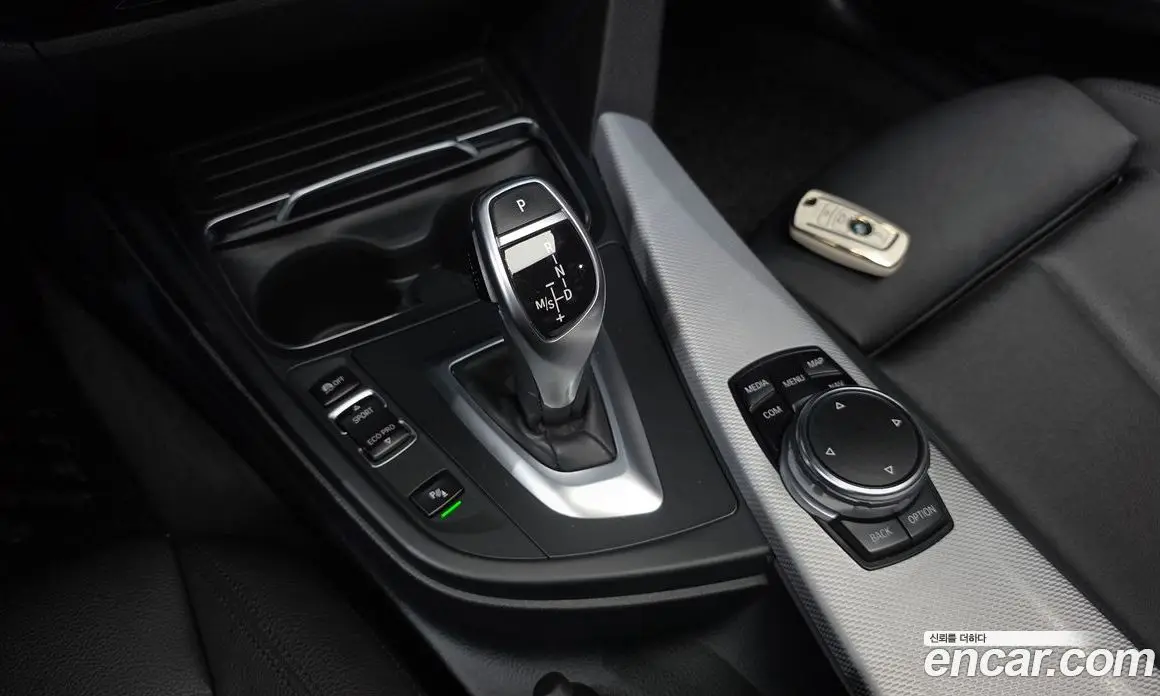 BMW 3 серия 2016 2.0 автомат (гидро), фото 9