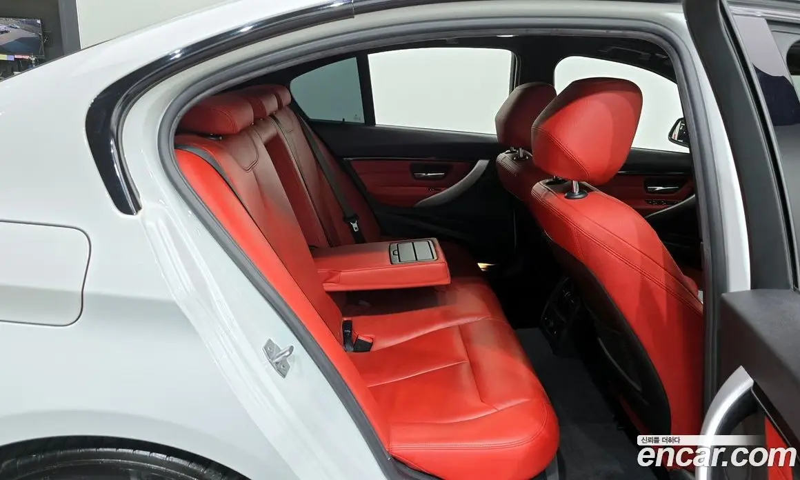 BMW 3 серия 2016 2.0 автомат (гидро), фото 12
