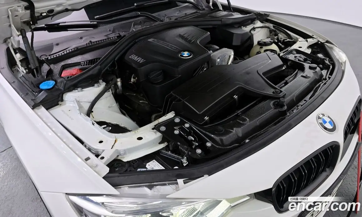 BMW 3 серия 2016 2.0 автомат (гидро), фото 6