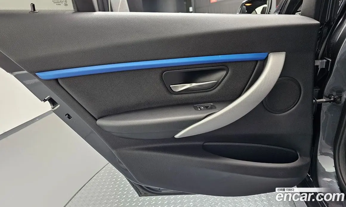 BMW 3 серия 2017 2.0 автомат (гидро), фото 15