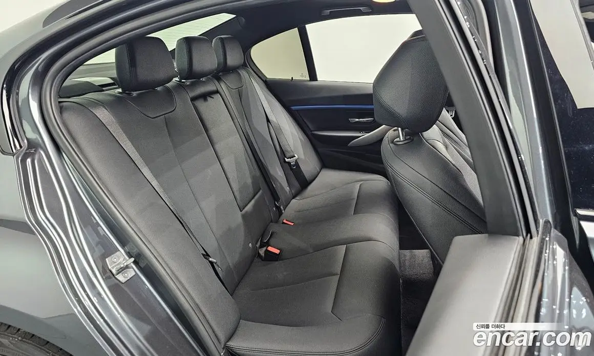 BMW 3 серия 2017 2.0 автомат (гидро), фото 18