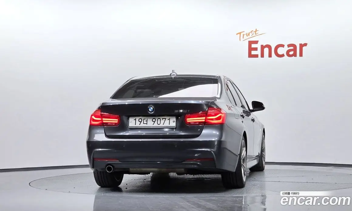 BMW 3 серия 2017 2.0 автомат (гидро), фото 4
