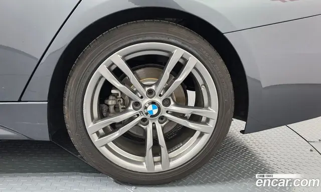BMW 3 серия 2017 2.0 автомат (гидро), миниатюра 7