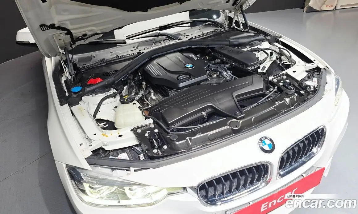 BMW 3 серия 2017 2.0 автомат (гидро), фото 6
