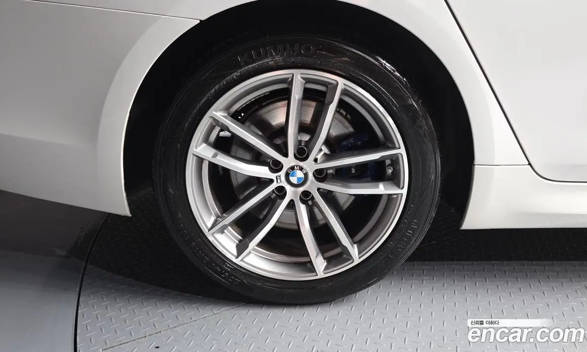 BMW 5 серия 2017 2.0 автомат (гидро), фото 5