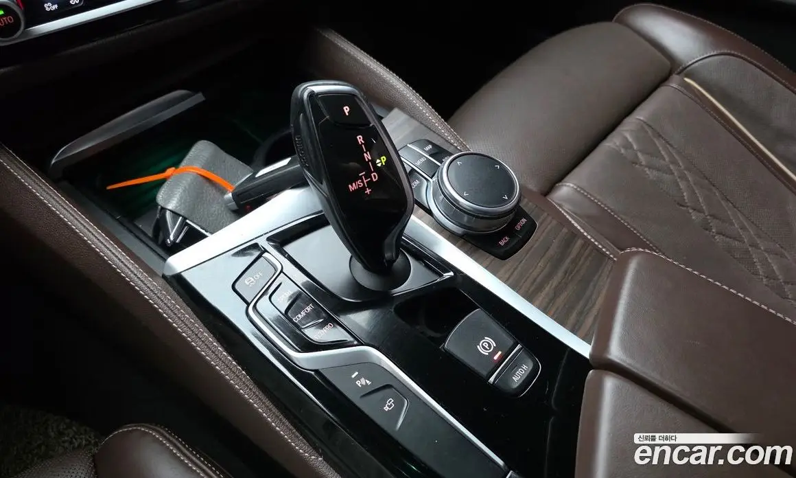 BMW 5 серия 2017 2.0 автомат (гидро), фото 9