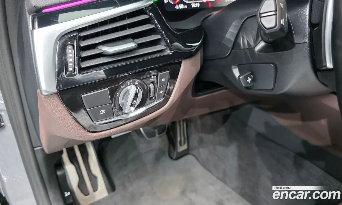 BMW 5 серия 2022 2.0 автомат (гидро), фото 24