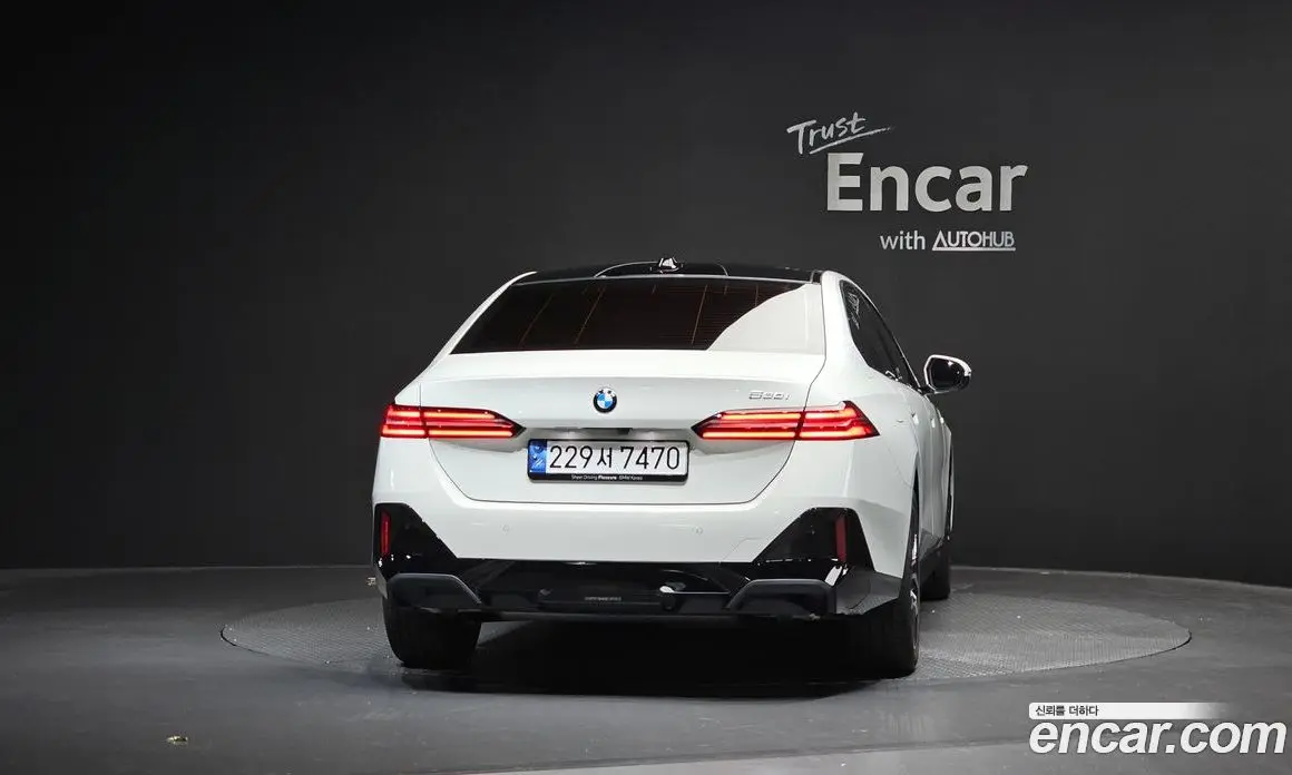 BMW 5 серия 2024 2.0 автомат (гидро), фото 4