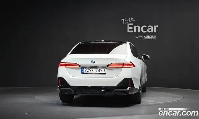 BMW 5 серия 2024 2.0 автомат (гидро), миниатюра 4
