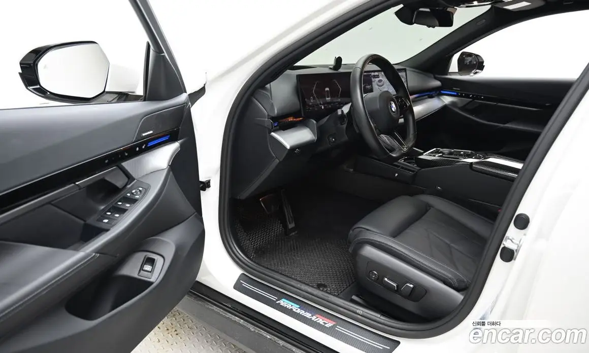 BMW 5 серия 2024 2.0 автомат (гидро), фото 11