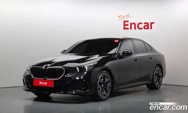 BMW 5 серия, 2026, 5 111 км