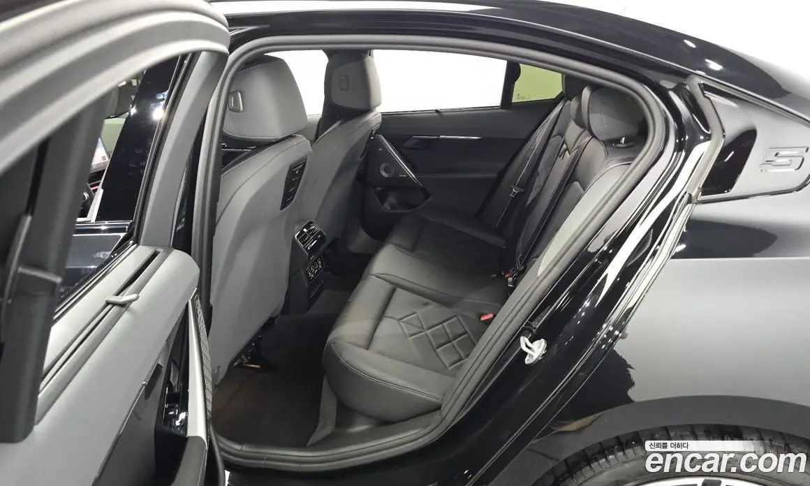 BMW 5 серия 2026 2.0 автомат (гидро), фото 11