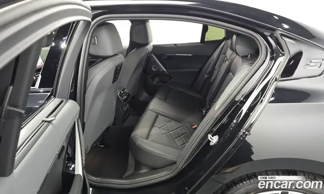 BMW 5 серия 2026 2.0 автомат (гидро), миниатюра 11