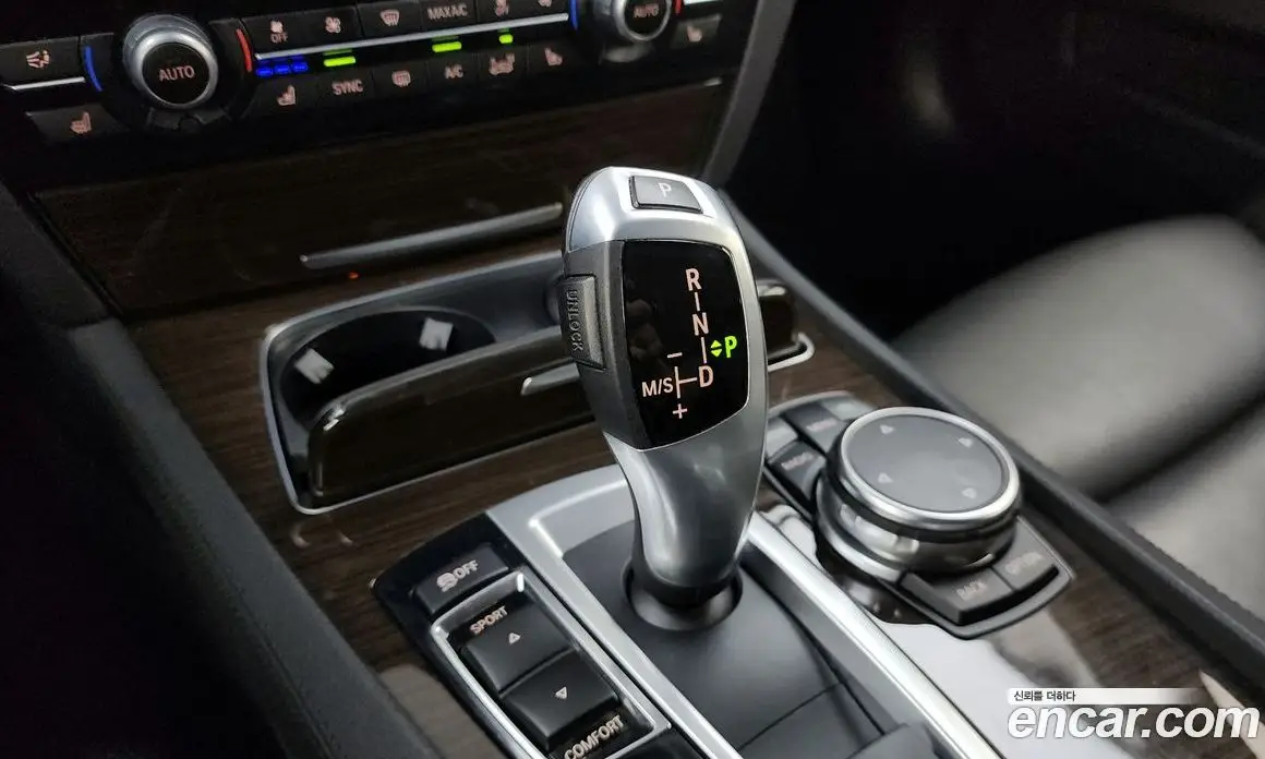 BMW 7 серия 2015 3.0 автомат (гидро), фото 12