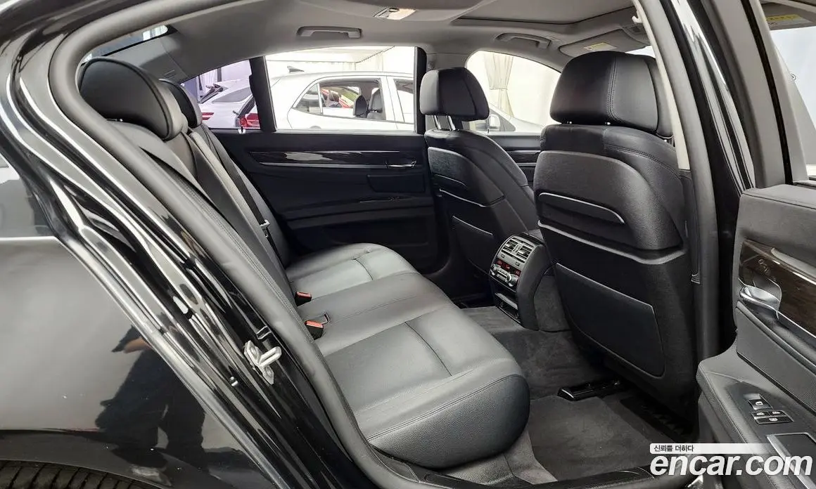 BMW 7 серия 2015 3.0 автомат (гидро), фото 18