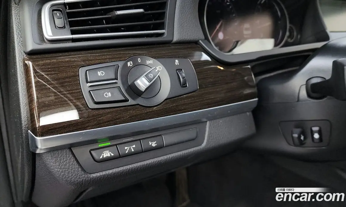 BMW 7 серия 2015 3.0 автомат (гидро), фото 22