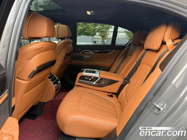 BMW 7 серия 2021 3.0 автомат (гидро), миниатюра 9