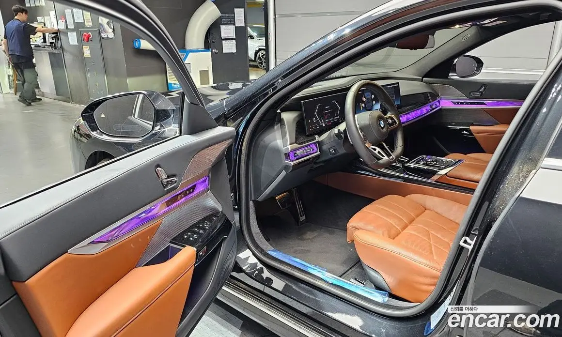 BMW 7 серия 2025 3.0 автомат (гидро), фото 13