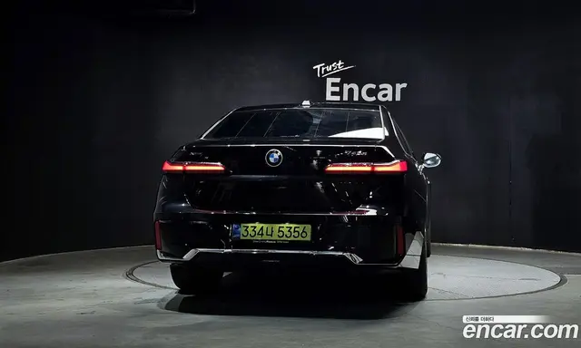 BMW 7 серия 2025 3.0 автомат (гидро), миниатюра 4