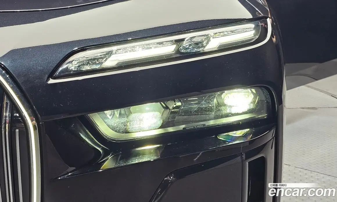BMW 7 серия 2025 3.0 автомат (гидро), фото 8