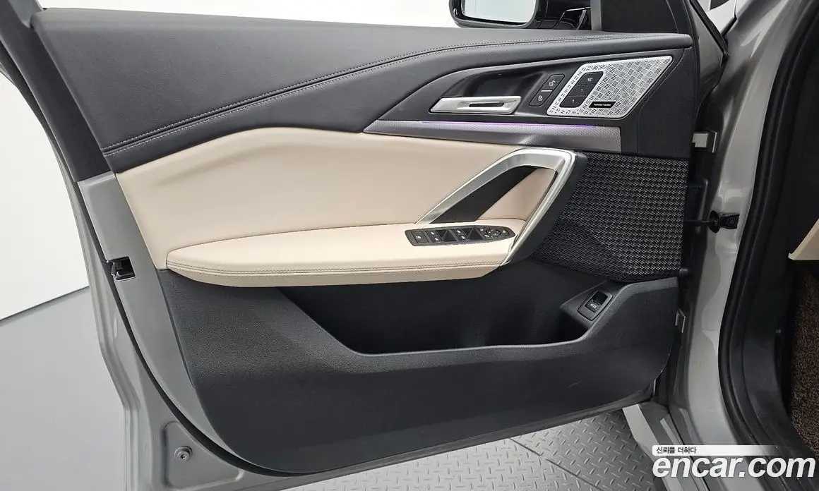BMW X1 2024 2.0 автомат (гидро), фото 14
