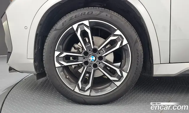BMW X1 2024 2.0 автомат (гидро), миниатюра 5