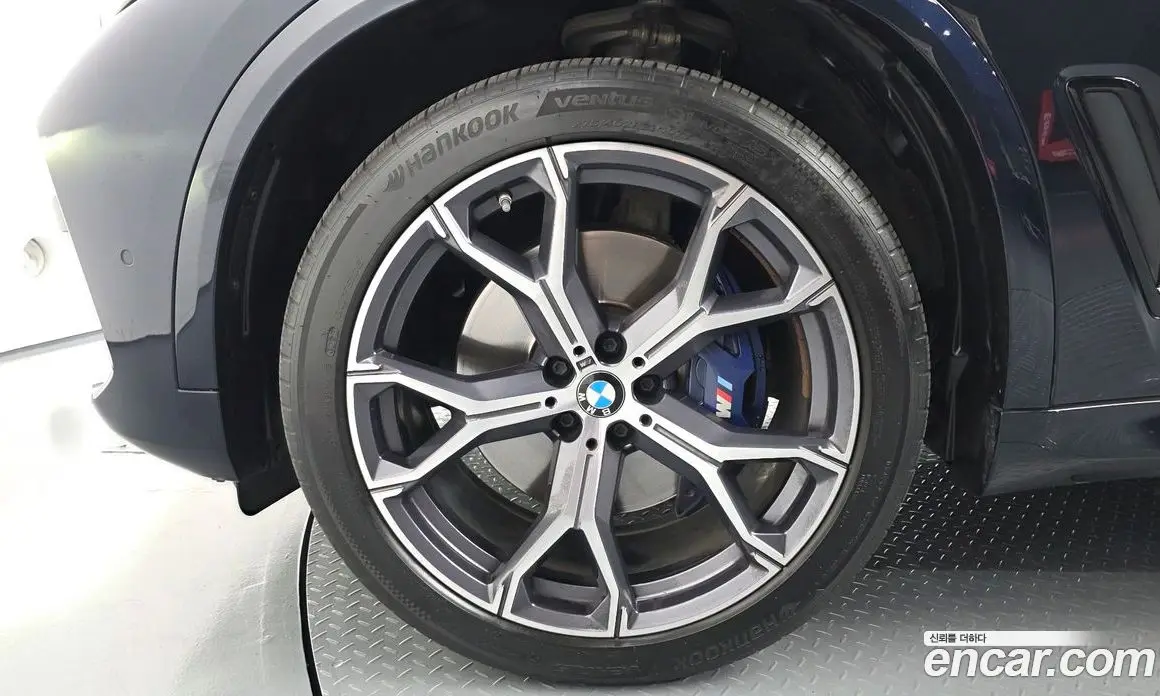 BMW X5 2023 3.0 автомат (гидро), фото 5