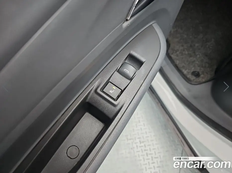 Chevrolet Bolt EV 2018 0.2 автомат (гидро), фото 13