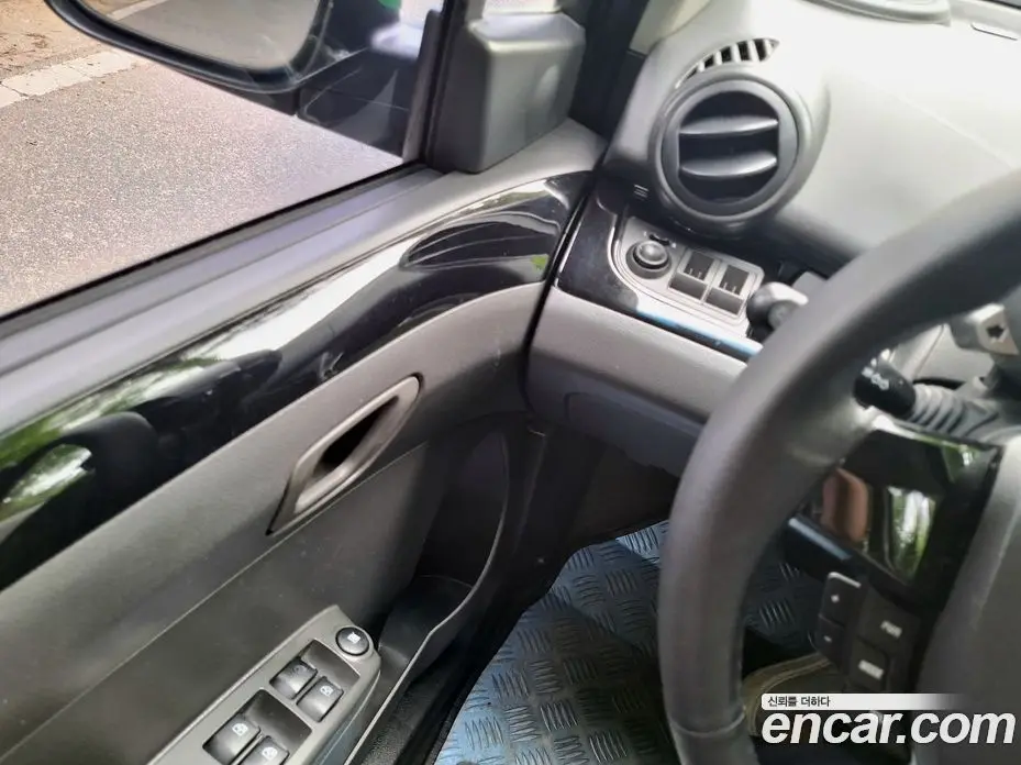 Chevrolet Spark 2011 1.0 автомат (гидро), фото 11