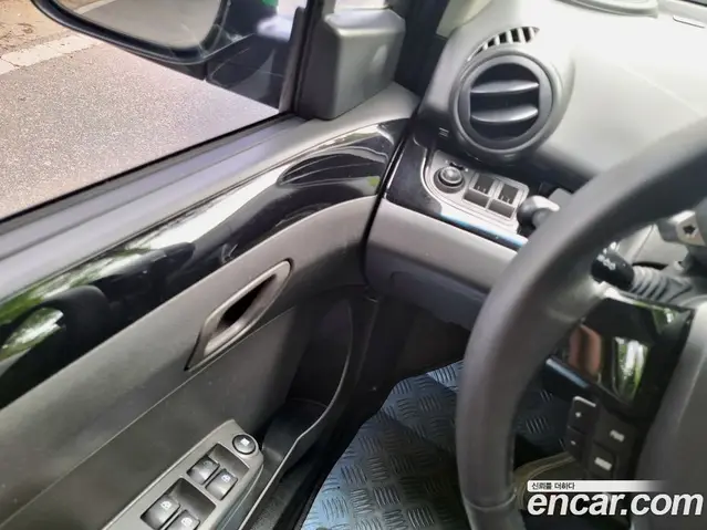Chevrolet Spark 2011 1.0 автомат (гидро), миниатюра 11