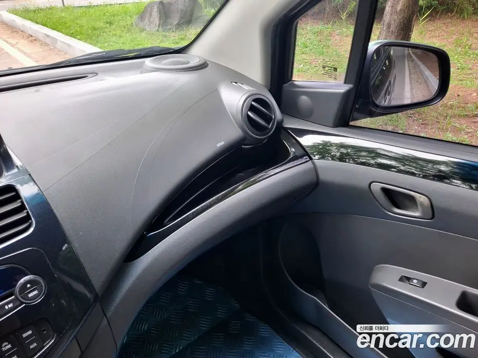Chevrolet Spark 2011 1.0 автомат (гидро), фото 18