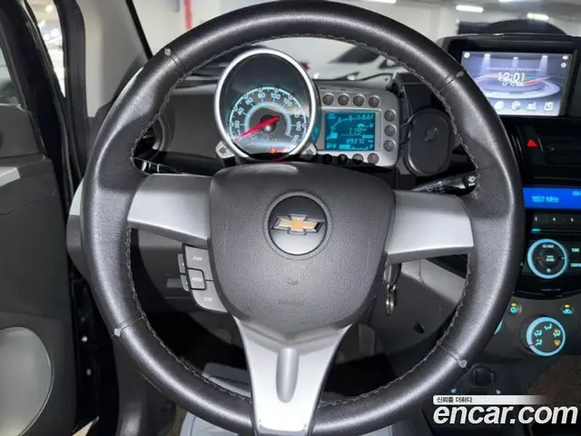 Chevrolet Spark 2013 1.0 автомат (гидро), миниатюра 8