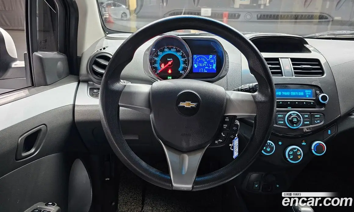 Chevrolet Spark 2013 1.0 автомат (гидро), фото 13