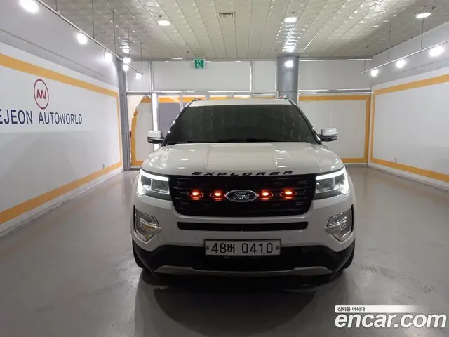 Ford Explorer 2016 2.3 автомат (гидро), миниатюра 1 Ford Explorer 2016 2.3 автомат (гидро), миниатюра 1