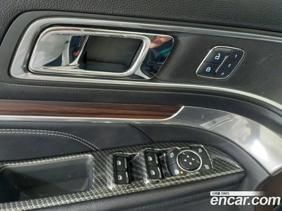 Ford Explorer 2016 2.3 автомат (гидро), фото 12 Ford Explorer 2016 2.3 автомат (гидро), фото 12