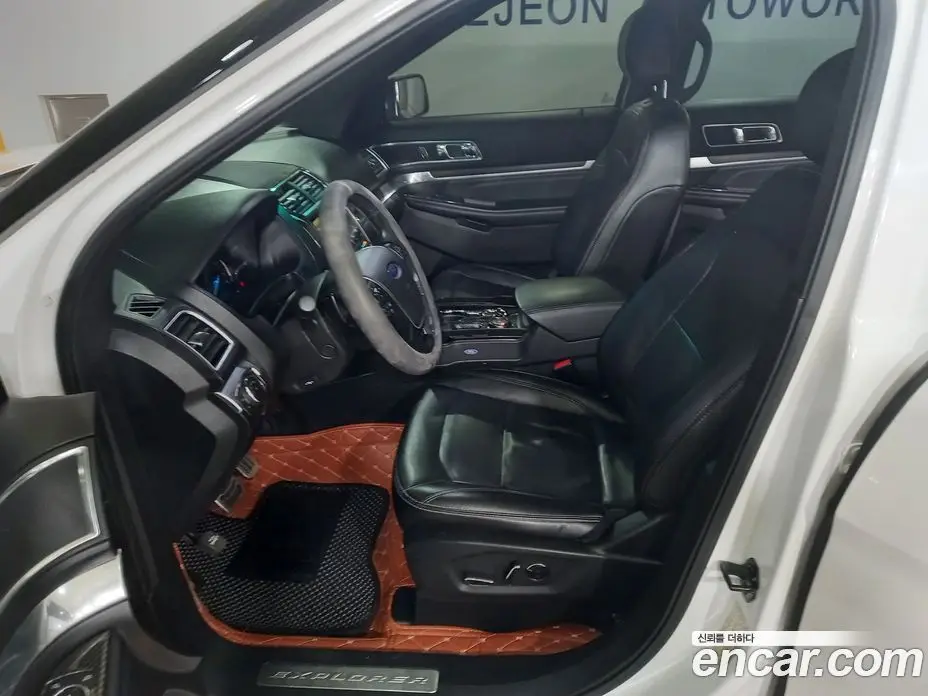 Ford Explorer 2016 2.3 автомат (гидро), фото 10 Ford Explorer 2016 2.3 автомат (гидро), фото 10